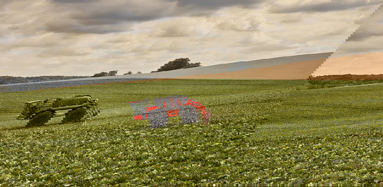 Agrifac Endurance 80 sprayer operating in uneven terrain.