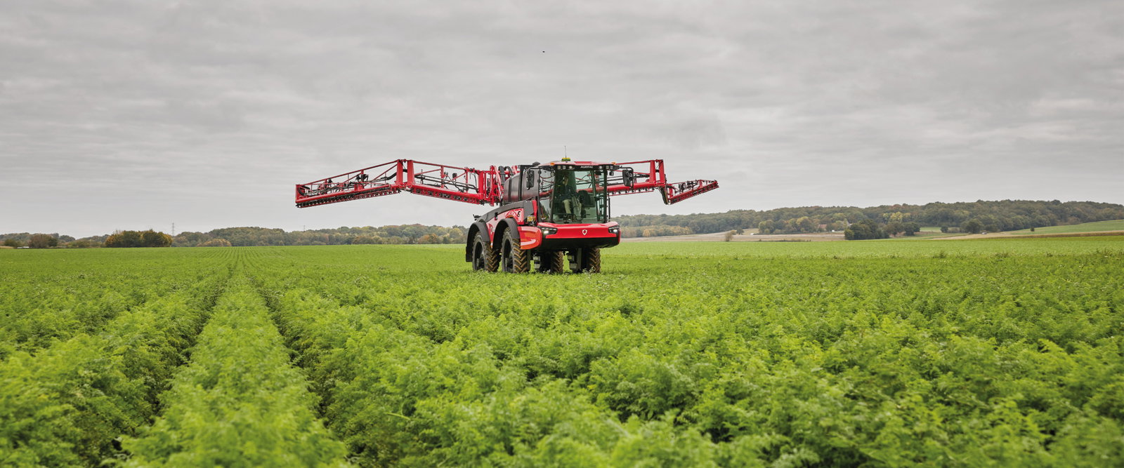 Folding boom of the Vanguard 67 sprayer.