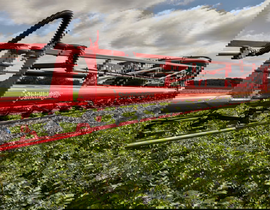 Close up of the boom equipped with the StrictHeightPlus system.