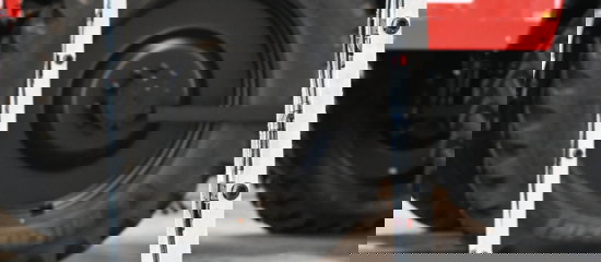 Close up of the VertiPlus droplegs.