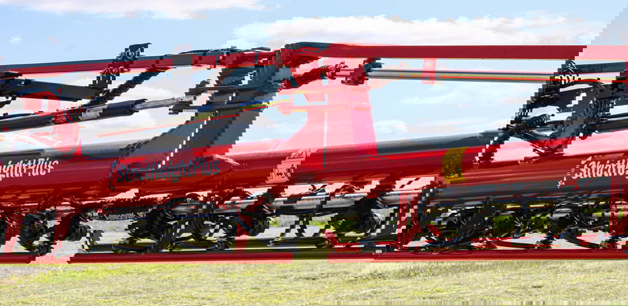 Close up view of a J boom component.