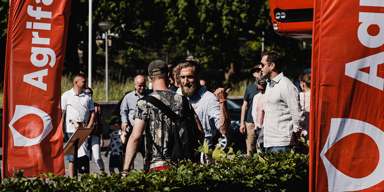 People cathering together during an event at Agrifac.