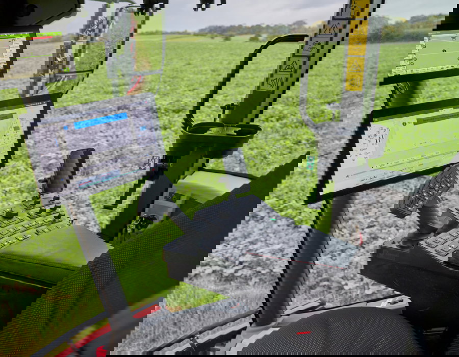 Close up of the EcoTronicPlus screen.